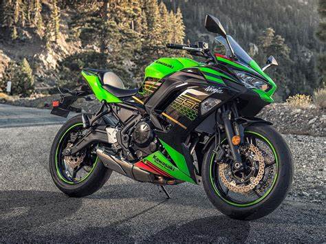 Kawasaki Ninja 650 भारत में लॉन्च कर दी गई ये 649cc की धांसू बाइक, जानिए इसकी कीमत और फीचर्स