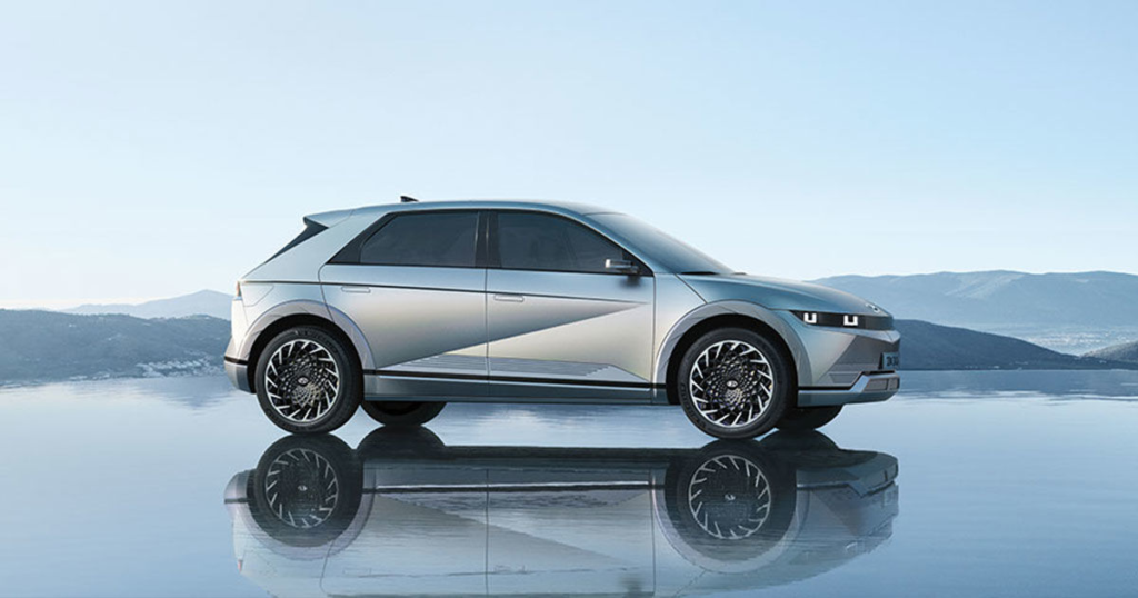 Hyundai Ioniq 5: फुल चार्ज में 480KM दौड़ने वाली ये धांसू इलेक्ट्रिक कार, कल से भारत में शुरू होगी इसकी बुकिंग, खतरे में Nexon EV! 4 image 212