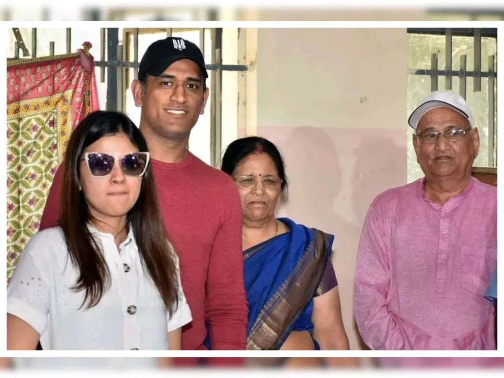 1618983152 ms dhoni parents