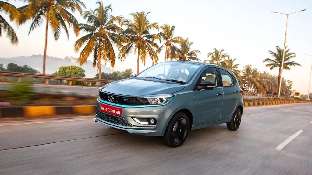 Tata Tiago EV motion1