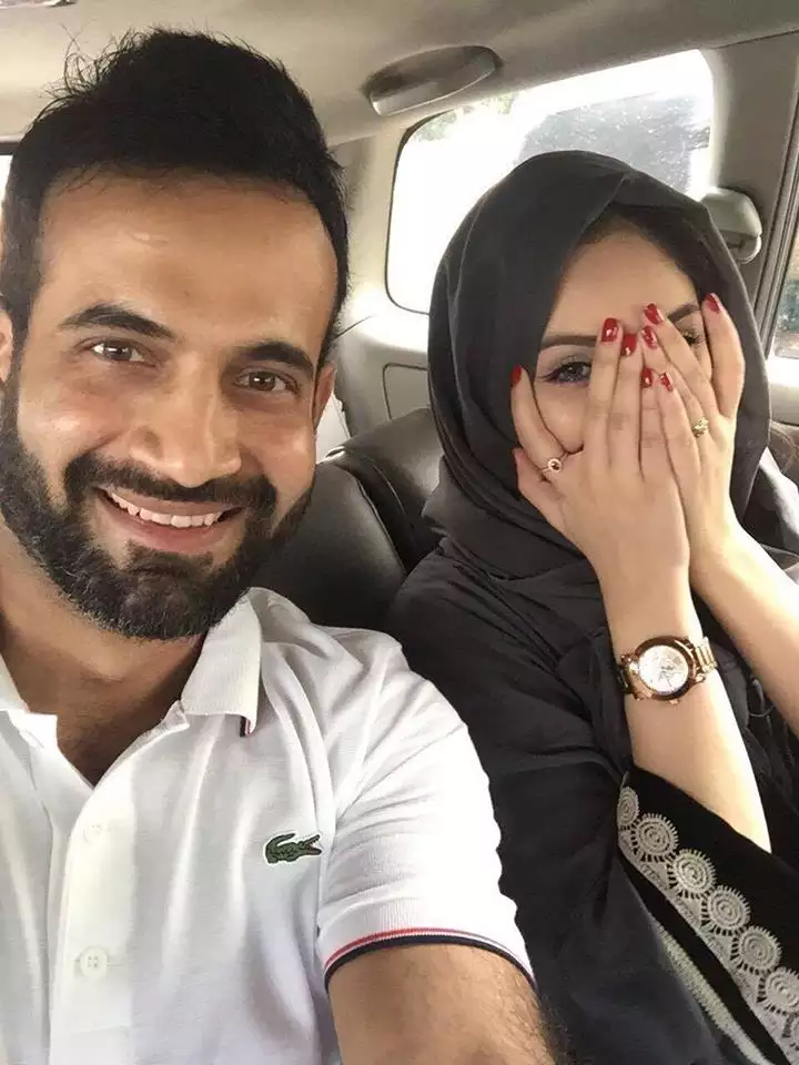 Irfan Pathan की पत्नी है बेहद खूबसूरत पहली बार नकाब हटा कर करवाया अपनी खूबसूरती का दीदार, ऐसी खूबसूरती देख चांद भी शर्मा जाए 3 image 48