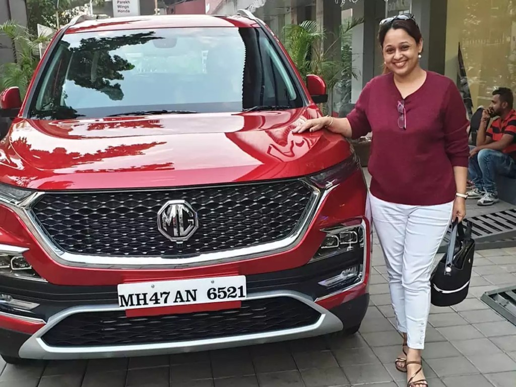 TMKOC के भिड़े की पत्नी माधवी भाभी असल जिंदगी में है बेहद हॉट , ये फोटोज देख मचल जायेगा आपका दिल 2 image 159