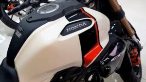 TVS Apache की हेकड़ी निकाल देगी Honda की रापचिक बाइक, झक्कास फीचर्स के साथ माइलेज भी कड़क