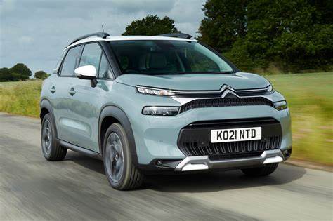 लॉन्च हुई Citroen C3 Aircross नई -मेड -साइज SUV, कीमत जानकर छूटेगा पसीना 2 OIP 15 1