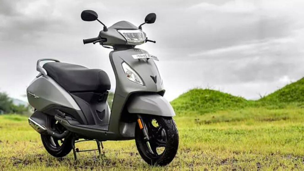 लांच हुआ TVS Jupiter आते ही Activa 6G की बत्ती गुल हुआ… जाने कितना होगा कीमत 1 लांच हुआ TVS Jupiter आते ही Activa 6G की बत्ती गुल हुआ… जाने कितना होगा कीमत