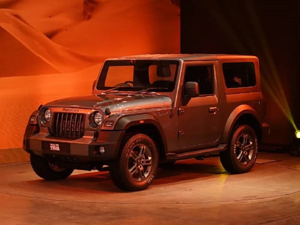 धांसू न्यू ब्लैक रंग में मिल रहीं हैं Mahindra की Thar और Scorpio क्लासिक, जानें इनकी खूबियां 1 धांसू न्यू ब्लैक रंग में मिल रहीं हैं Mahindra की Thar और Scorpio क्लासिक, जानें इनकी खूबियां