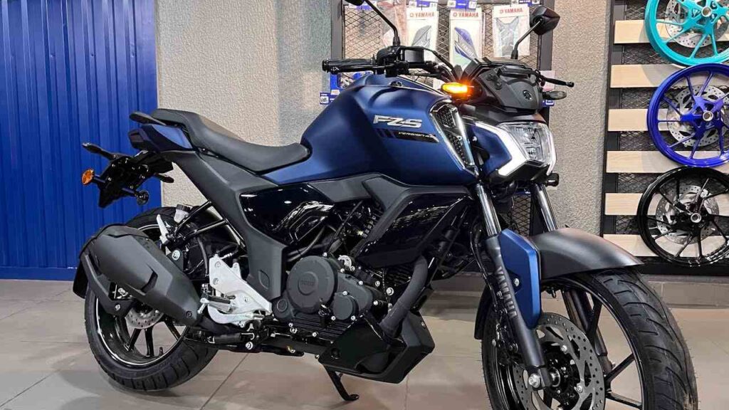  युवा दिलो पर कहर ढा रही Yamaha की ये स्टाइलिश बाइक, धड़ाधड़ फीचर्स के साथ माइलेज भी फाडू