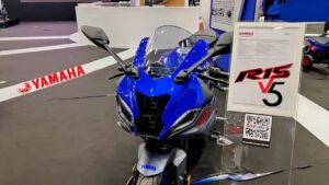 KTM को खुली चुनौती देंगा Yamaha R15 का चमचमाता लुक, सॉलिड इंजन के साथ फीचर्स भी टनाटन