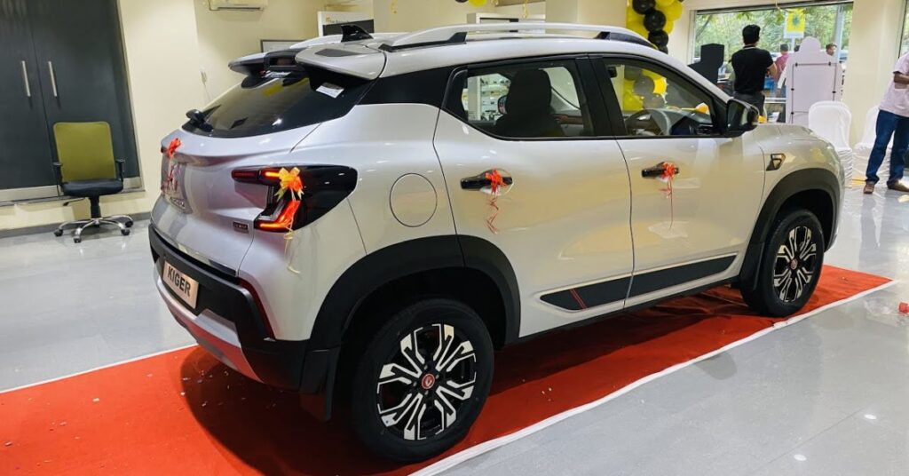 Punch की होशियारी निकाल देंगी Renault की दमदार SUV, शक्तिशाली इंजन के साथ मौजूद है अपडेटेड फीचर्स