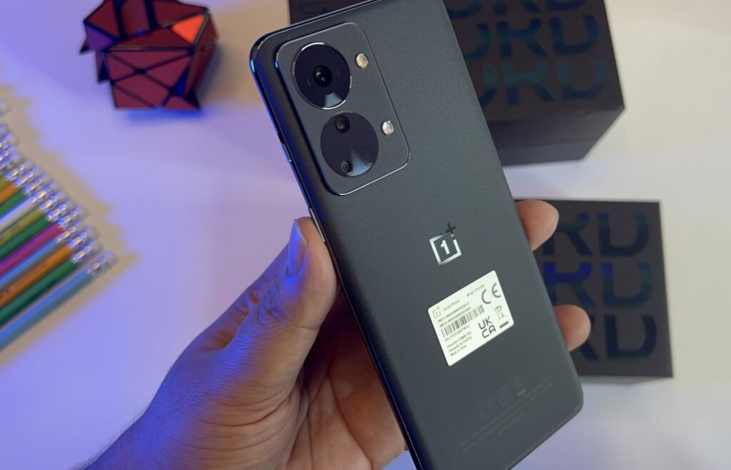 पापा के परियो का दिल धड़का रहा Oneplus का रापचिक लुक, अपडेटेड फीचर्स और झक्कास फोटू क्वालिटी के साथ देखे कीमत