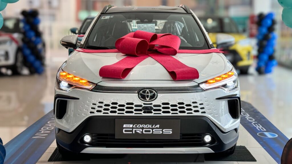 XUV 700 को चकनाचूर कर देंगी Toyota की प्रीमियम SUV, मॉडर्न लुक में मिलेंगे फीचर्स भी ब्रांडेड, देखे कीमत 1 XUV 700 को चकनाचूर कर देंगी Toyota की प्रीमियम SUV, मॉडर्न लुक में मिलेंगे फीचर्स भी ब्रांडेड, देखे कीमत