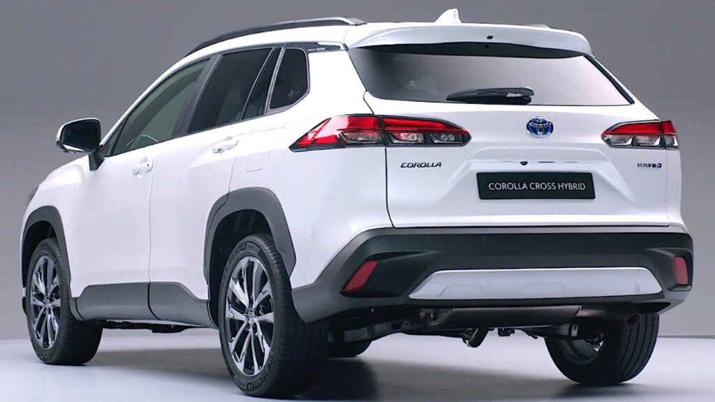 XUV 700 की उड़ान पर ब्रेक लगायेगा Toyota की लक्ज़री SUV, दमदार इंजन और ब्रांडेड फीचर्स के साथ देखे कीमत 1 XUV 700 की उड़ान पर ब्रेक लगायेगा Toyota की लक्ज़री SUV, दमदार इंजन और ब्रांडेड फीचर्स के साथ देखे कीमत