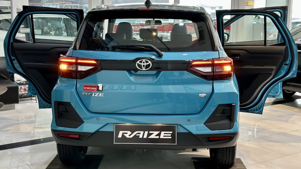 29kmpl माइलेज से दिल चुरायेगी Toyota की चार्मिंग लुक कार, दनादन फीचर्स और पॉवरफुल इंजन के साथ देखे कीमत