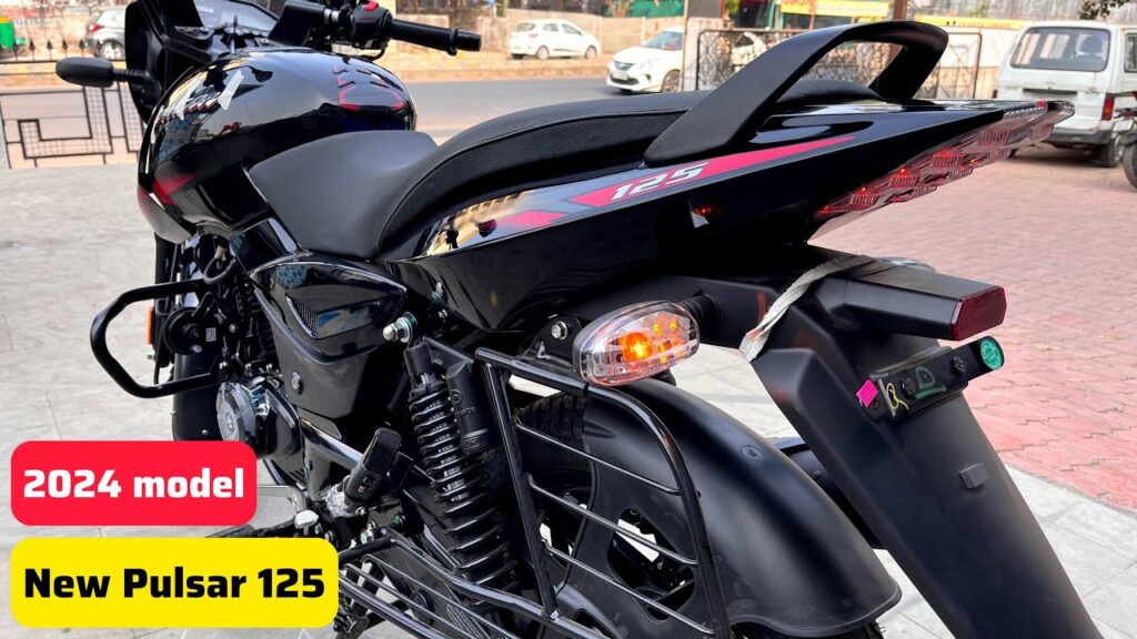 TVS Apache की बत्ती बुझा देंगी Bajaj की चर्चित बाइक, दमदार इंजन के साथ फीचर्स भी झन्नाट, देखे कीमत 1 TVS Apache की बत्ती बुझा देंगी Bajaj की चर्चित बाइक, दमदार इंजन के साथ फीचर्स भी झन्नाट, देखे कीमत