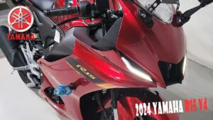 KTM की गिल्ली उड़ा देंगा Yamaha R15 का चमचमाता लुक, 55kmpl माइलेज के साथ टनाटन फीचर्स, देखे कीमत