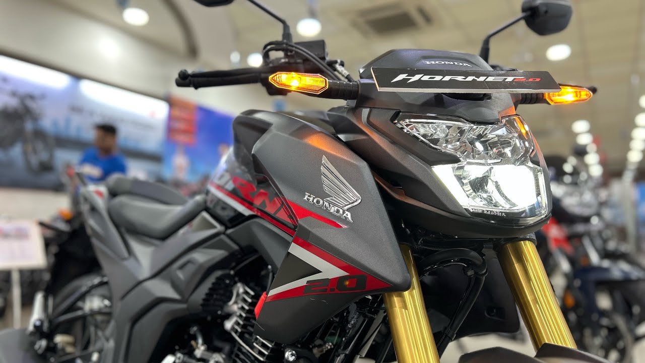 KTM को घुटने टेकने पर मजबूर कर देंगी Honda की शानदार गुड लुकिंग बाइक, बढ़िया माइलेज के साथ फीचर्स भी खासमखास 1 KTM को घुटने टेकने पर मजबूर कर देंगी Honda की शानदार गुड लुकिंग बाइक, बढ़िया माइलेज के साथ फीचर्स भी खासमखास