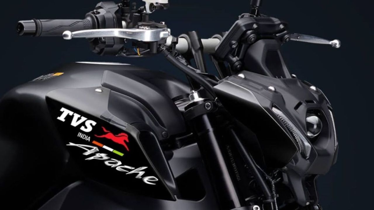 KTM को अकड़ना भुला देगा TVS Apache का कंटाप लुक, धुँआधार फीचर्स के साथ माइलेज भी फर्राटेदार 1 KTM को अकड़ना भुला देगा TVS Apache का कंटाप लुक, धुँआधार फीचर्स के साथ माइलेज भी फर्राटेदार