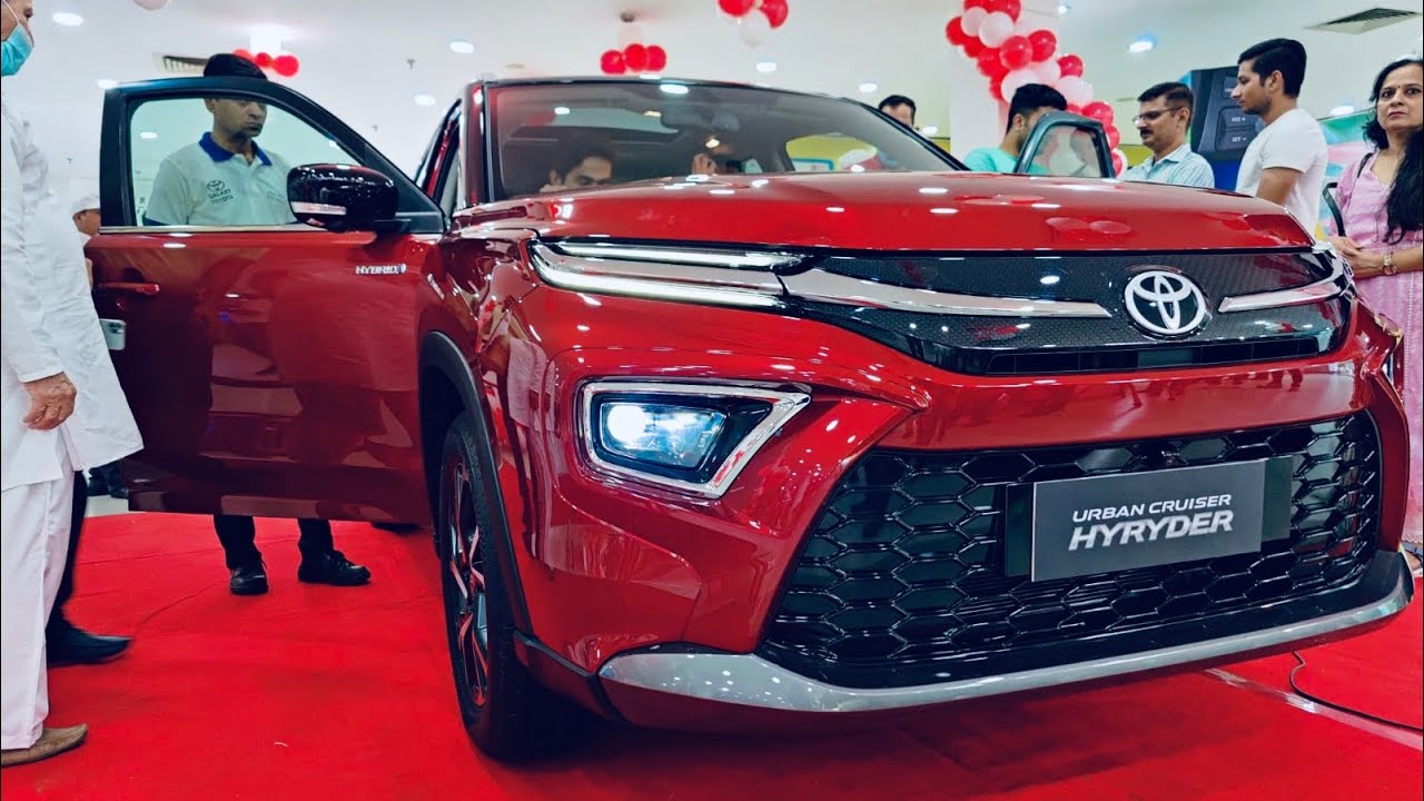 Creta का कचुम्बर बना देंगी Toyota की धाकड़ SUV, लक्ज़री लुक में मजबूत इंजन के साथ धड़ाधड़ फीचर्स 1 Creta का कचुम्बर बना देंगी Toyota की धाकड़ SUV, लक्ज़री लुक में मजबूत इंजन के साथ धड़ाधड़ फीचर्स