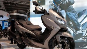 पापा की परियों को मदहोश कर देंगा Suzuki का शानदार स्कूटर, दमदार इंजन के साथ स्मार्ट फीचर्स, देखे कीमत