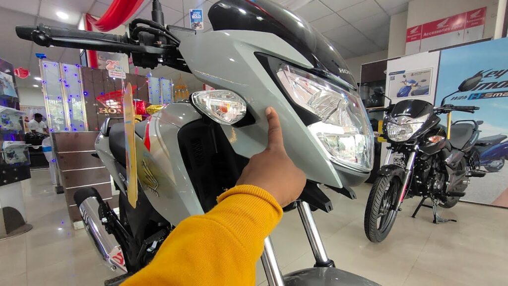 65kmpl माइलेज के साथ Honda की स्टाइलिश लुक बाइक, तगड़े इंजन और आधुनिक फीचर्स कीमत भी है इतनी सी